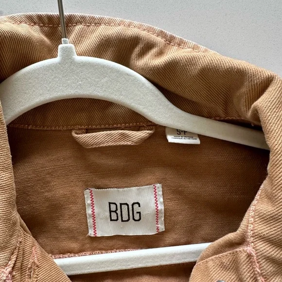 Urban Outfitters Cropped Brown Denim Jacket - Picture 2 of 5